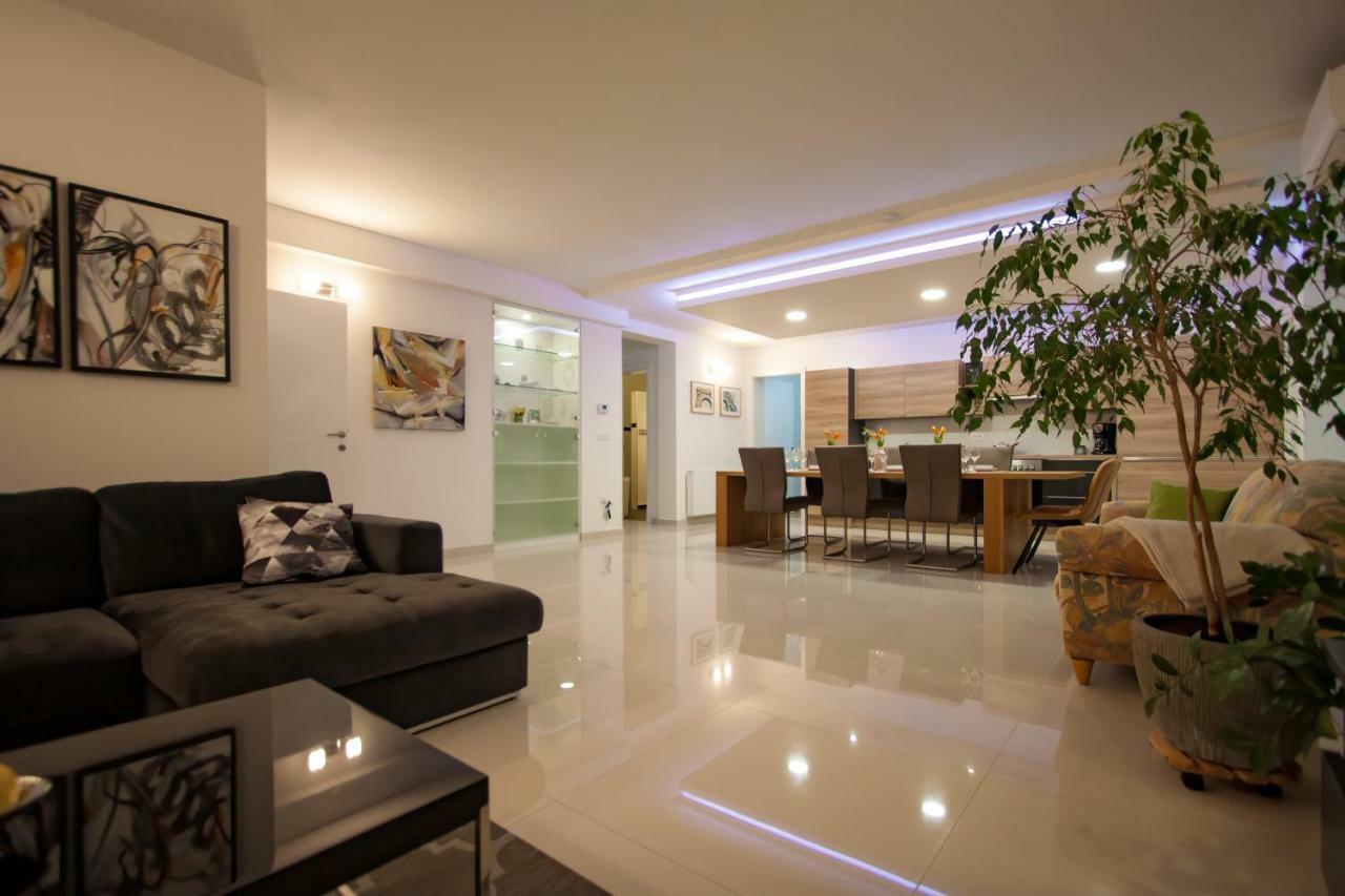 Apartman Nebo Pula Buitenkant foto