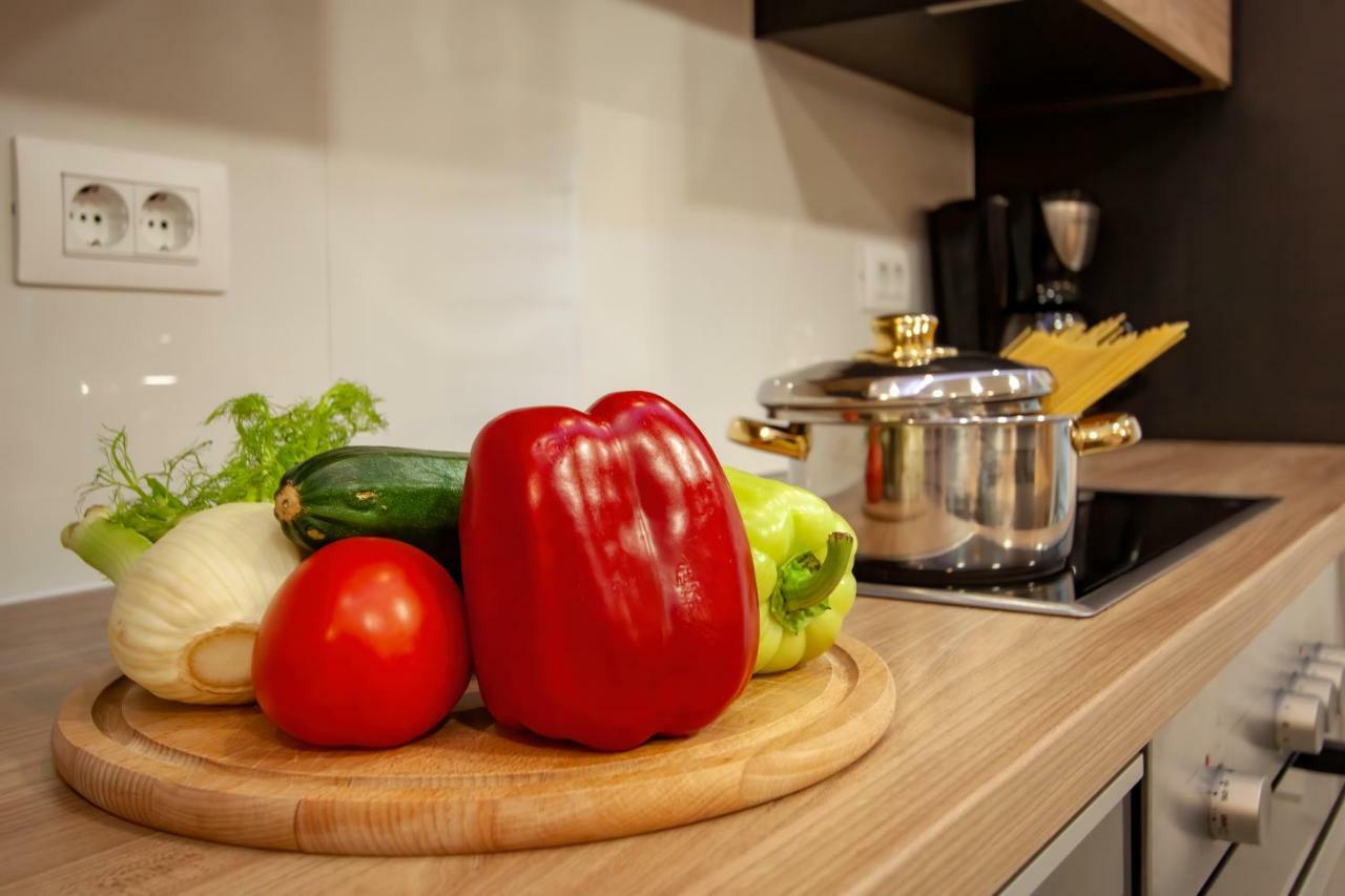 Apartman Nebo Pula Buitenkant foto